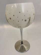 Load image into Gallery viewer, Silver and White Winter Wonderland Gin Glass