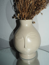 Load image into Gallery viewer, Cream Face Vase - 16cm