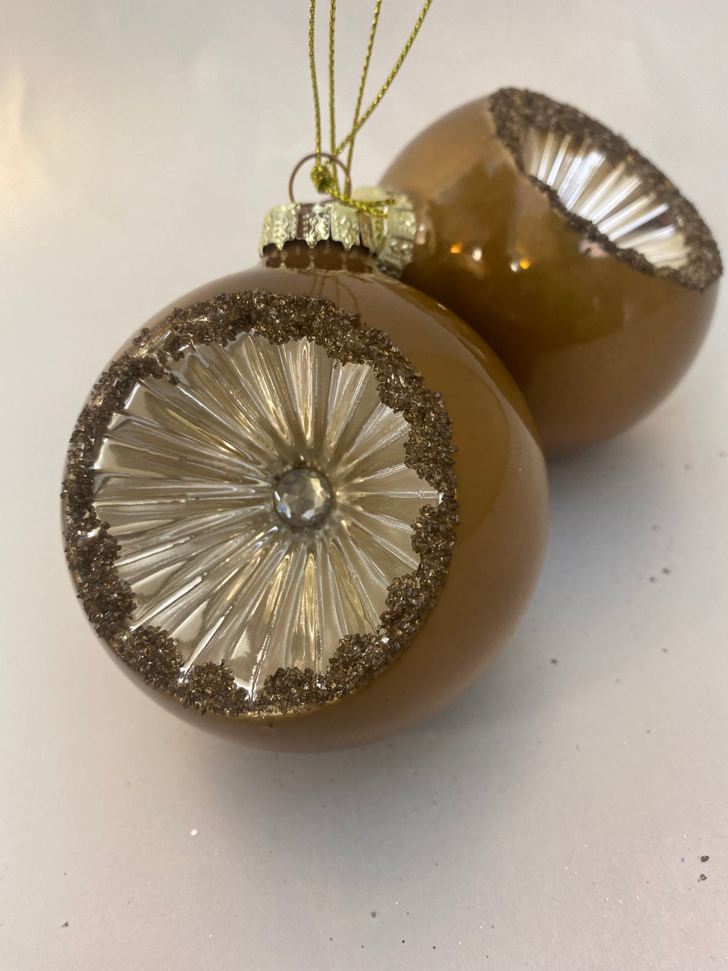 Caramel Set of 2 Glossy Cut Out Baubles